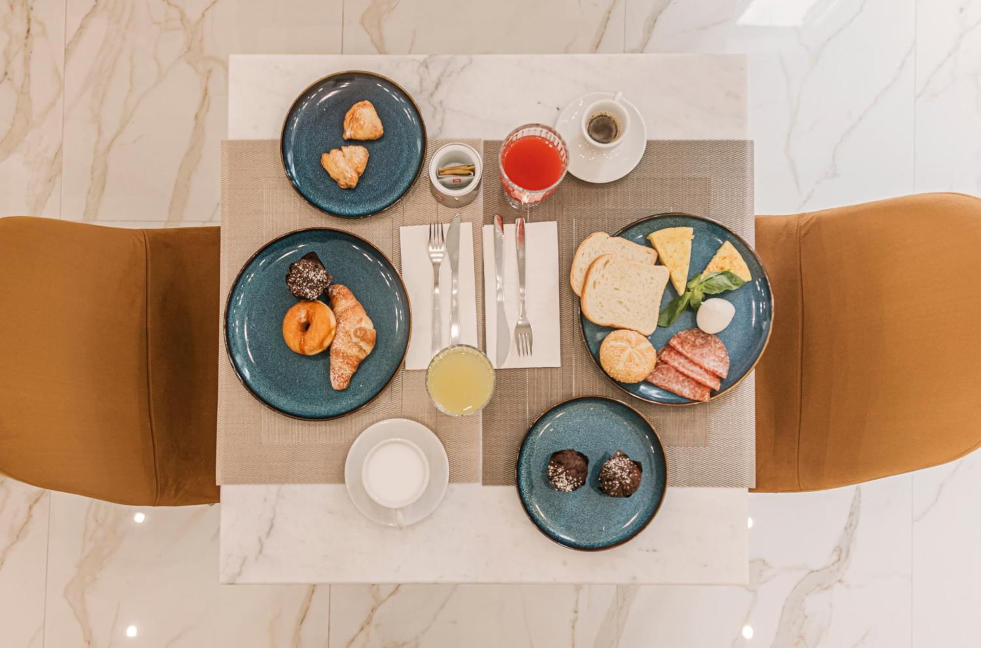 Gentile Suite & Spa Vomero Naples Luaran gambar