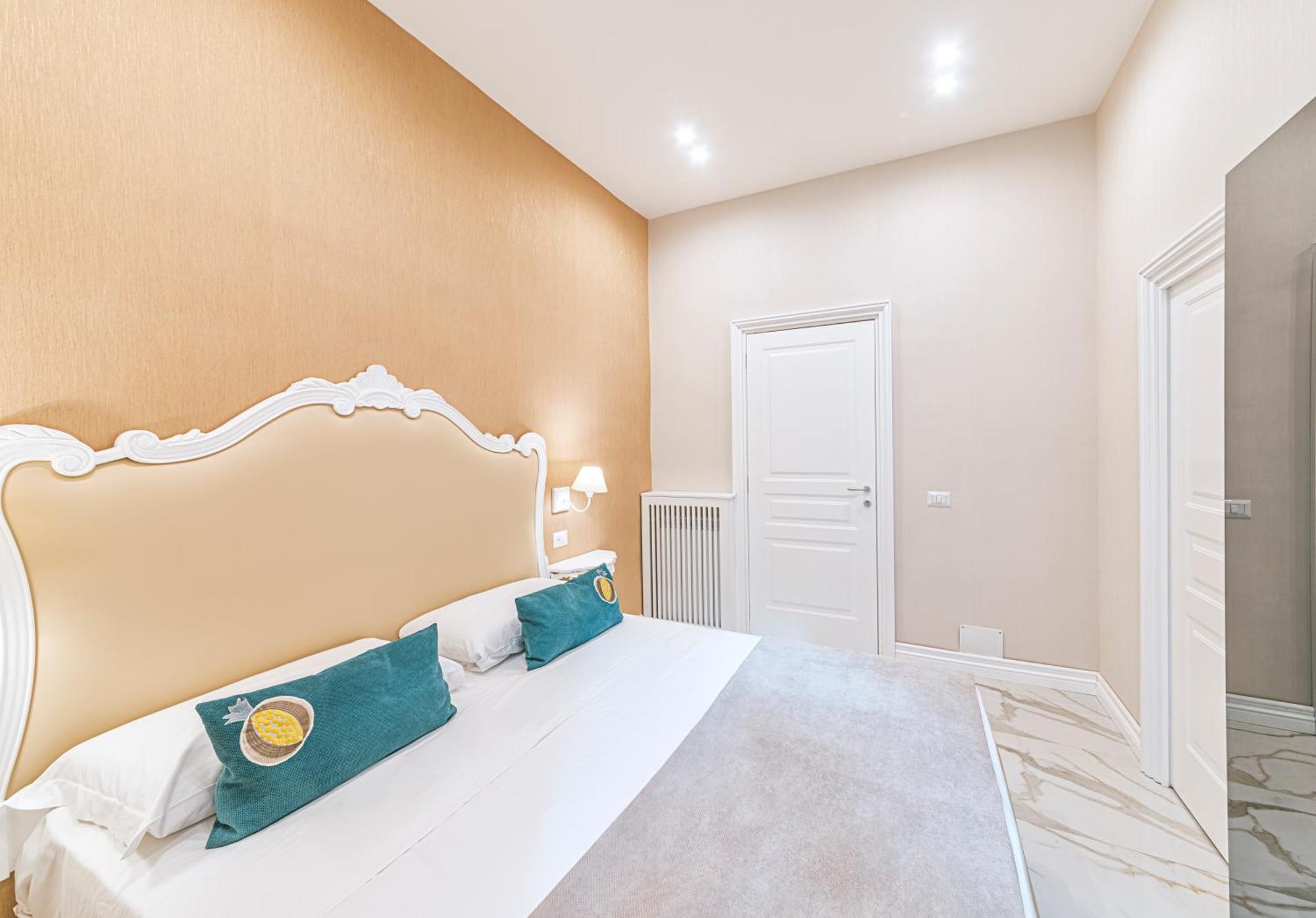 Gentile Suite & Spa Vomero Naples Luaran gambar