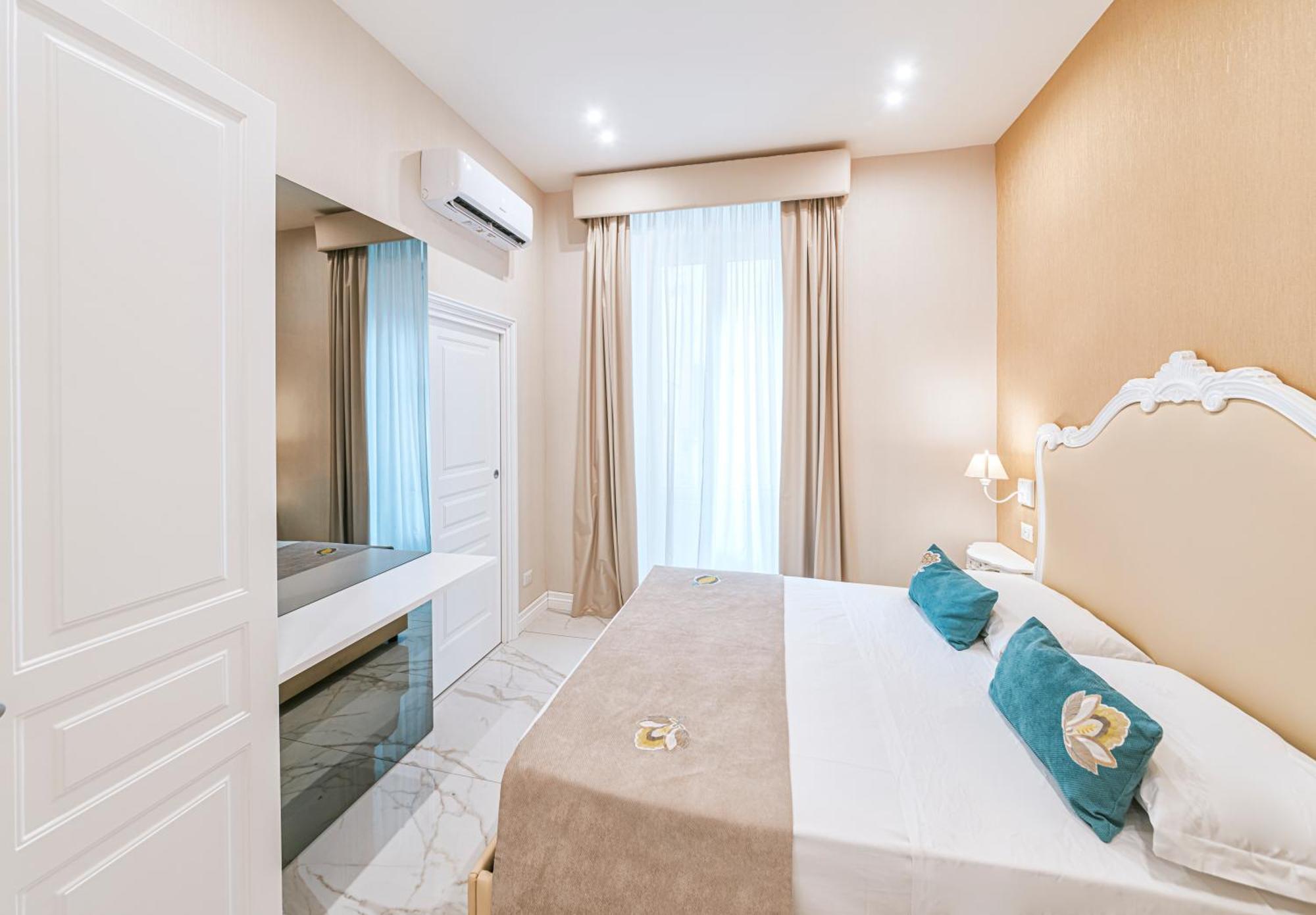 Gentile Suite & Spa Vomero Naples Luaran gambar