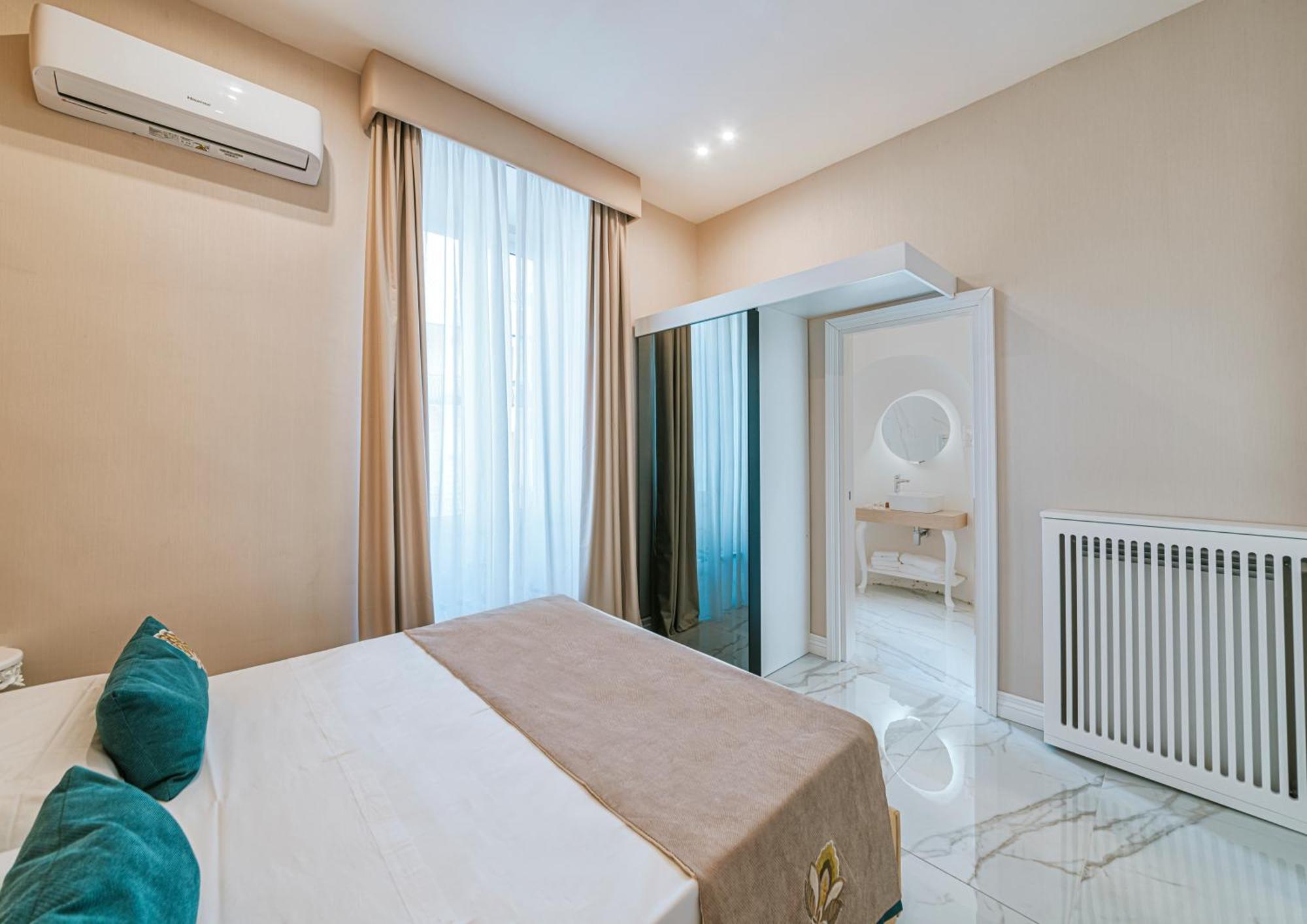 Gentile Suite & Spa Vomero Naples Luaran gambar